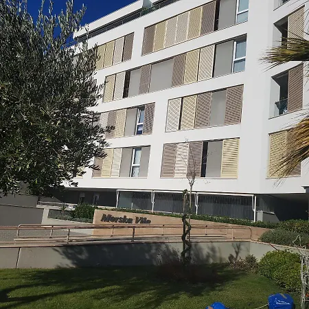 Adela 3 Morska Vila *