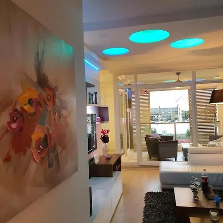 아파트 Adela 3 Morska Vila *