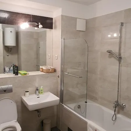 Adela 3 Morska Vila *