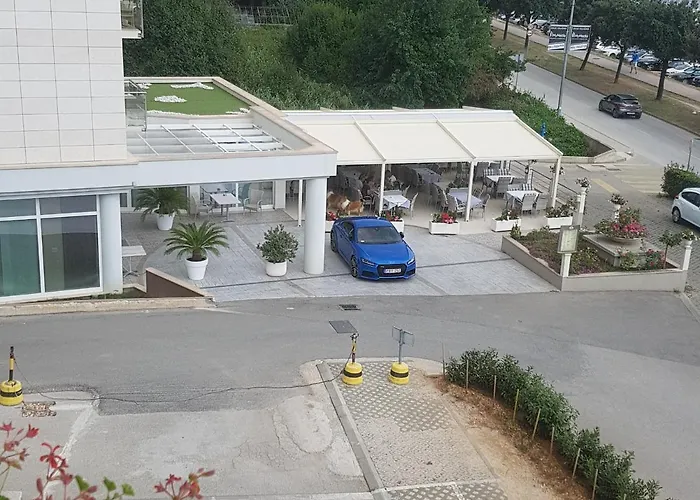 Adela 3 Morska Vila *