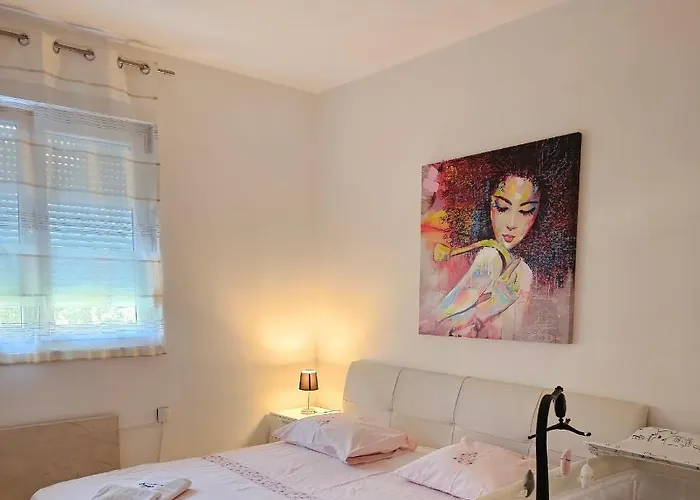 Adela 3 Morska Vila スプリト