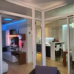 아파트 Adela 3 Morska Vila *