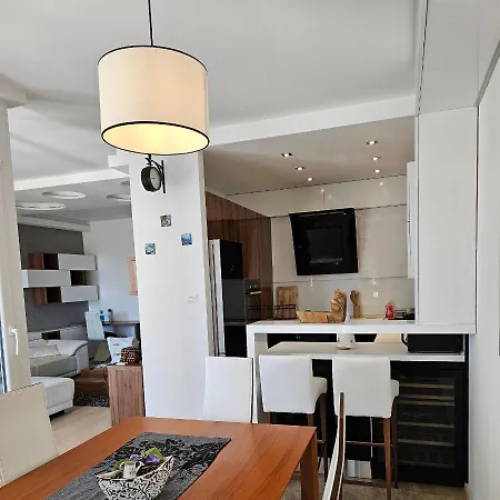 Adela 3 Morska Vila